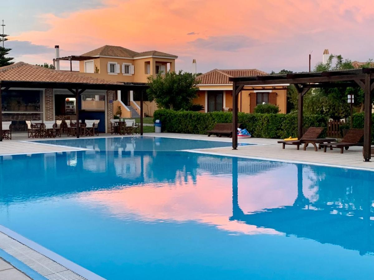 Boutique Hotel Ileas Village Arkoudi Extérieur photo